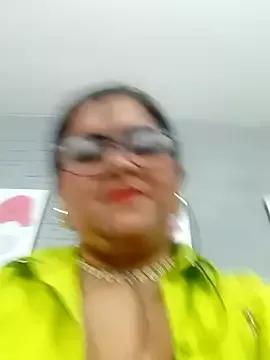 shalomefontana from StripChat is Freechat