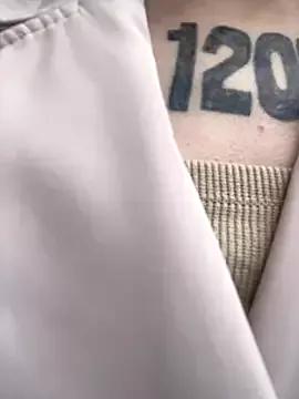 shuggybaby from StripChat is Freechat