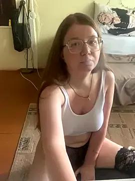 Sienna-Cow from StripChat is Freechat