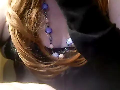 sissy_sarah69 from StripChat