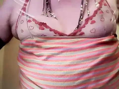 sissy_sarah69 from StripChat