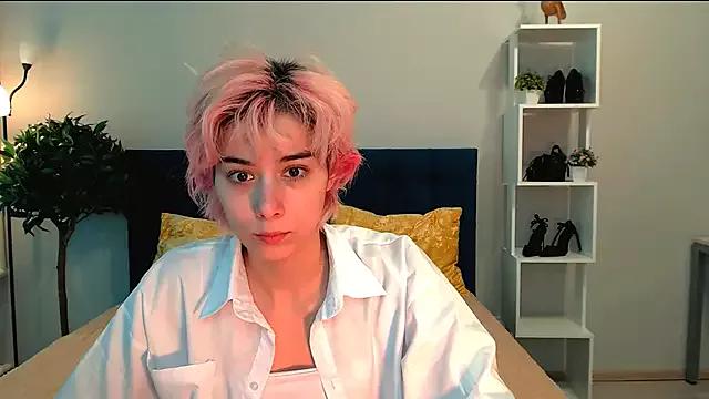 SophieAsh from StripChat is Freechat