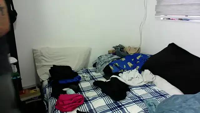 Sorry-mom69 from StripChat