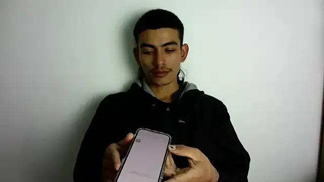 Sorry-mom69 from StripChat