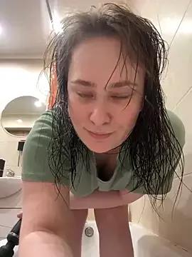 SquirtElsa from StripChat is Freechat
