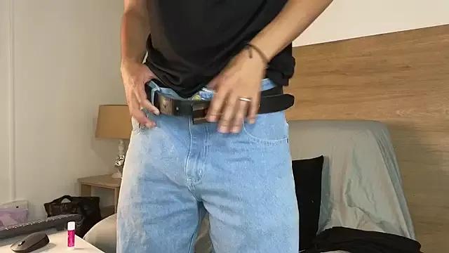 Stiven_Benet_ from StripChat is Freechat
