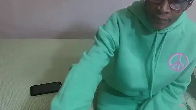 SugarPoppy24xxx from StripChat