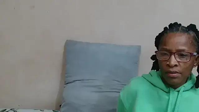 SugarPoppy24xxx from StripChat