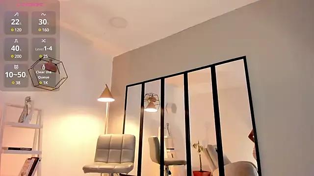 sussankeller from StripChat is Freechat