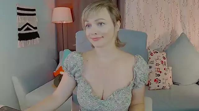 SweetEye from StripChat