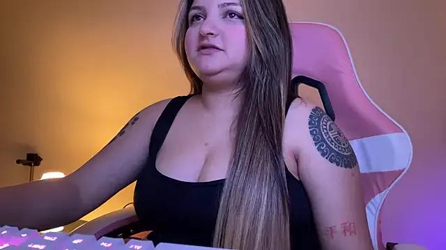 SweetFoxEyes from StripChat