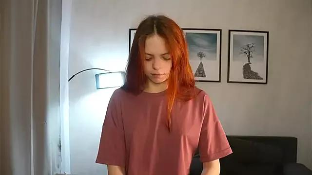 SynnoveBann from StripChat