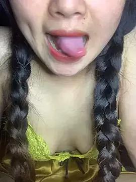 tthelen from StripChat is Freechat