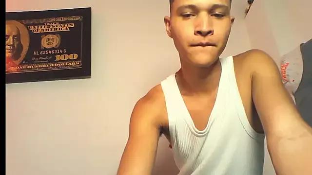 Twinkcock22 from StripChat is Freechat