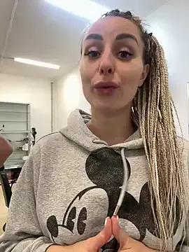 TwixCouple from StripChat