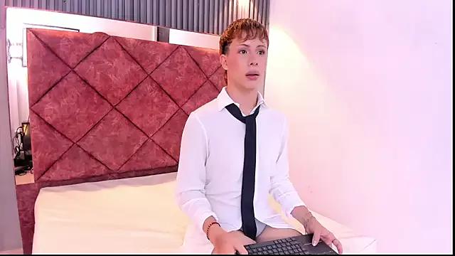 Valentino_Gil from StripChat is Freechat