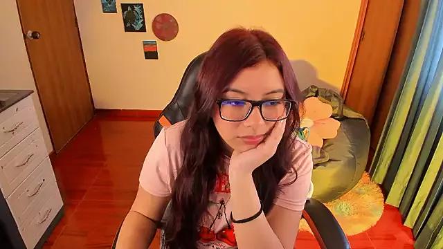 Verolake from StripChat is Freechat