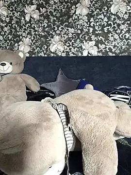 VikiiStoun from StripChat is Freechat