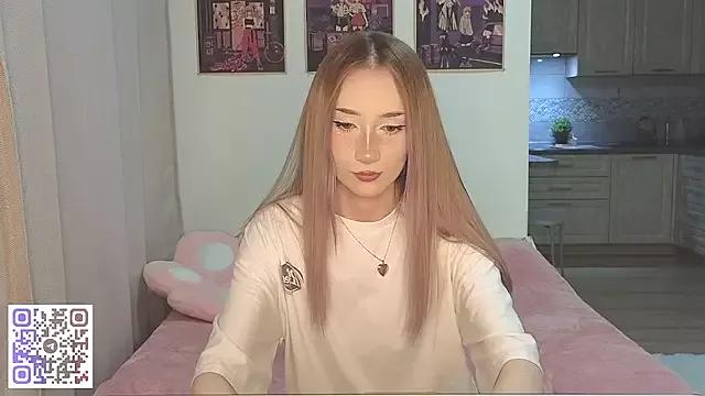 VikiSea from StripChat is Freechat