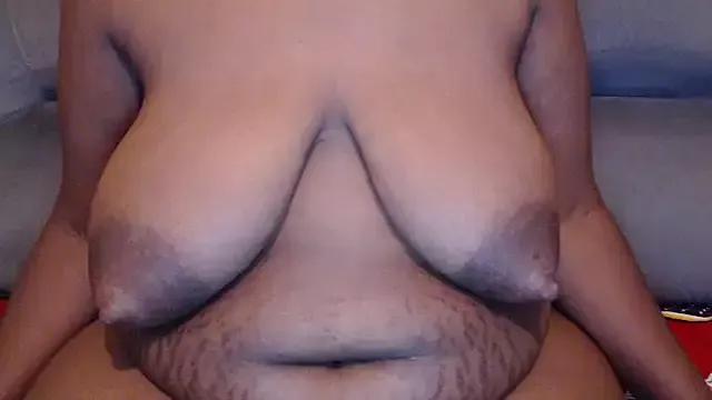 wealthypearl from StripChat is Freechat