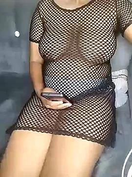 Winnie_- from StripChat