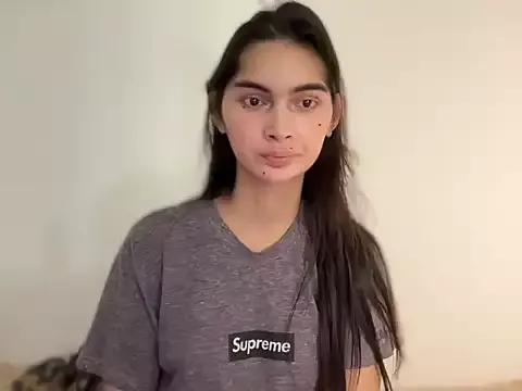 workinggirl from StripChat is Freechat