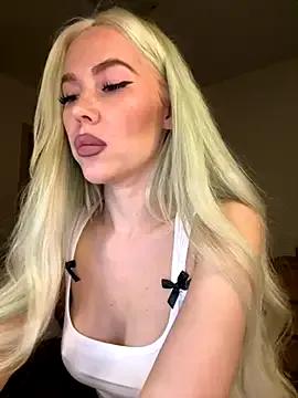 XDinnax from StripChat