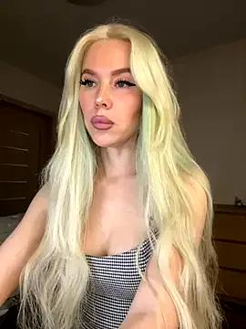 XDinnax from StripChat