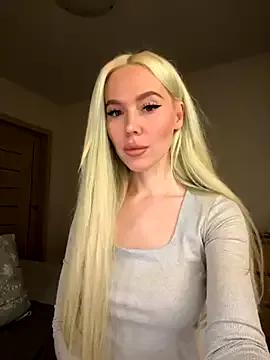 XDinnax from StripChat