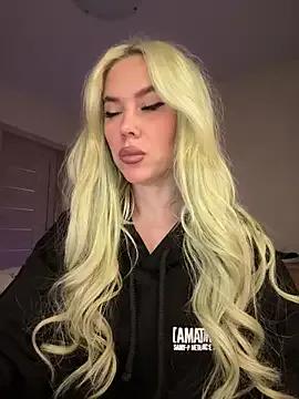 XDinnax from StripChat