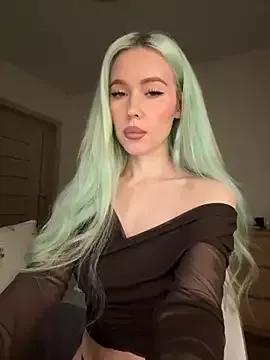 XDinnax from StripChat