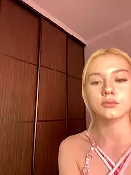 YourSunshine__ from StripChat is Freechat