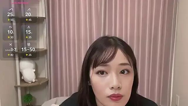 yuu-chan_ from StripChat is Freechat