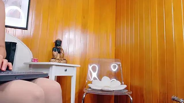 Zafiro_Gem_ from StripChat