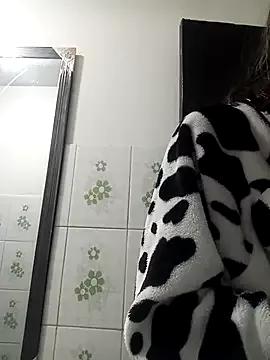 zohet_kriss from StripChat is Freechat