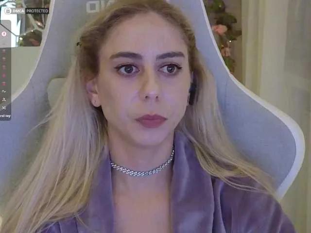 Freechat -Light-Fury- on BongaCams