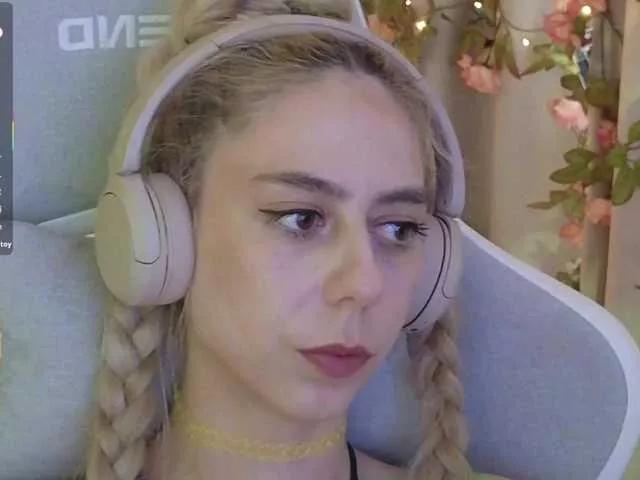 Freechat -Light-Fury- on BongaCams