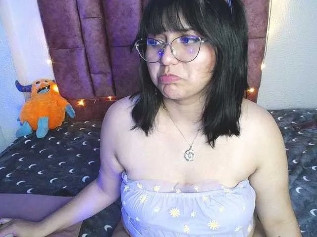 Freechat 1sarah on BongaCams