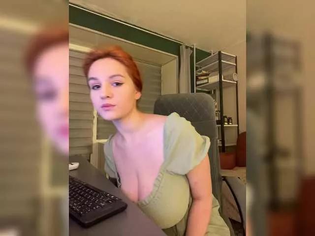 Offline Aariella on BongaCams