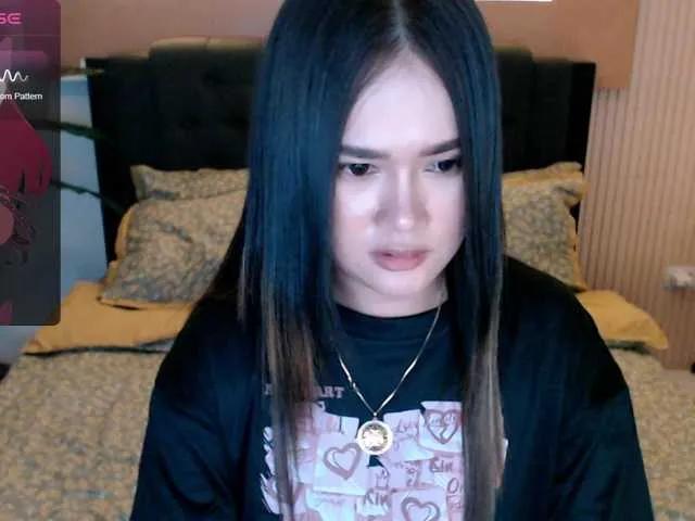 Offline AdriannaFowler on BongaCams