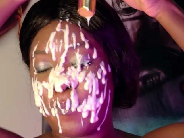 Offline aidaadams on BongaCams