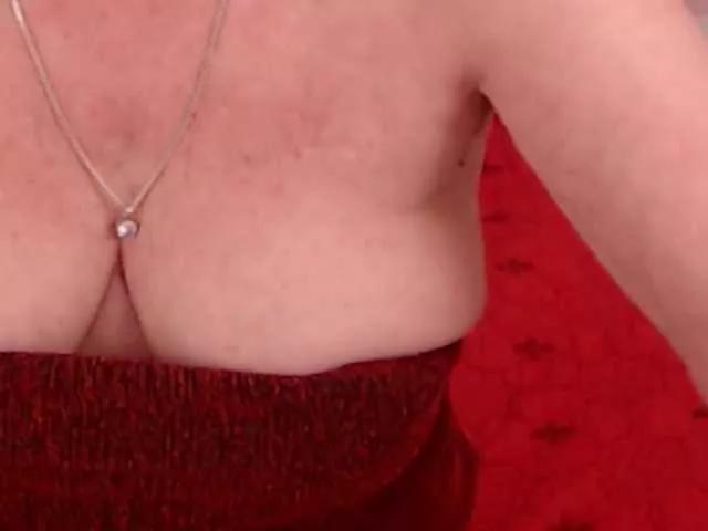 AlanaRichards on BongaCams 