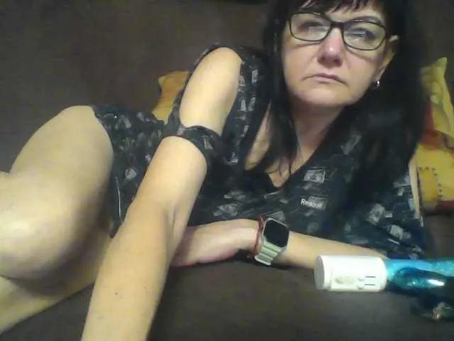 AlanaXDream on BongaCams