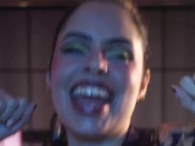 Freechat Alessa-Goreng on BongaCams