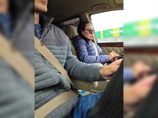 Alex80-201 — Big Sissy
People do