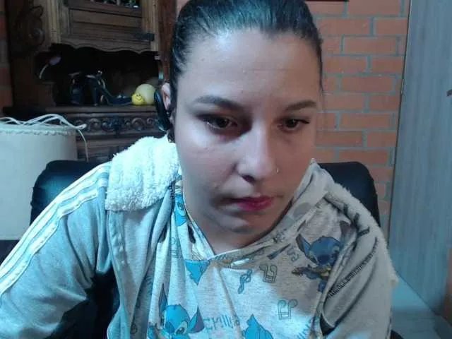 Offline alexa-kiut on BongaCams