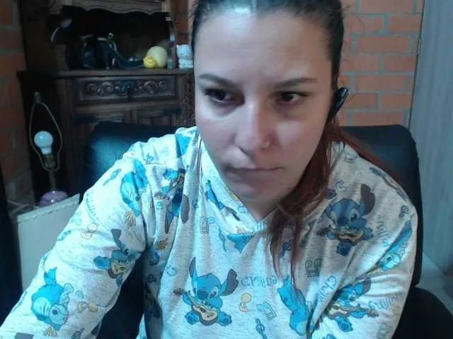 Offline alexa-kiut on BongaCams