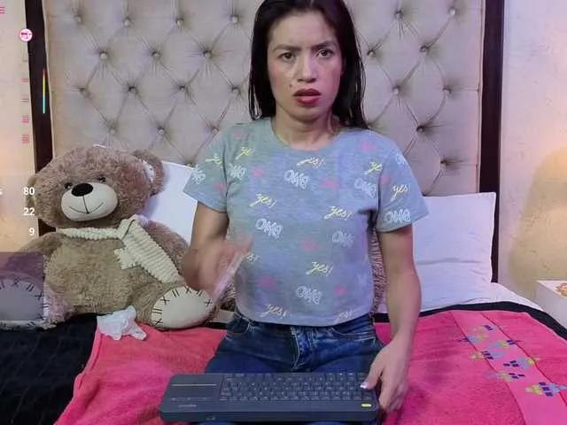 Offline alexastarck on BongaCams