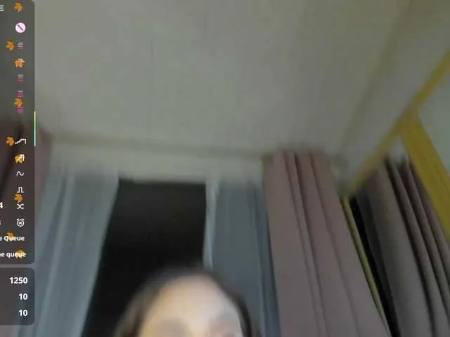 Offline alexispixie on BongaCams