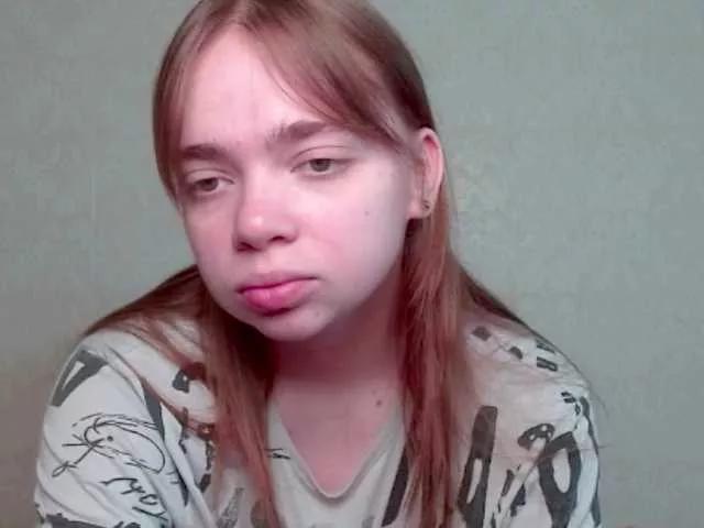 Offline aliiicestone on BongaCams